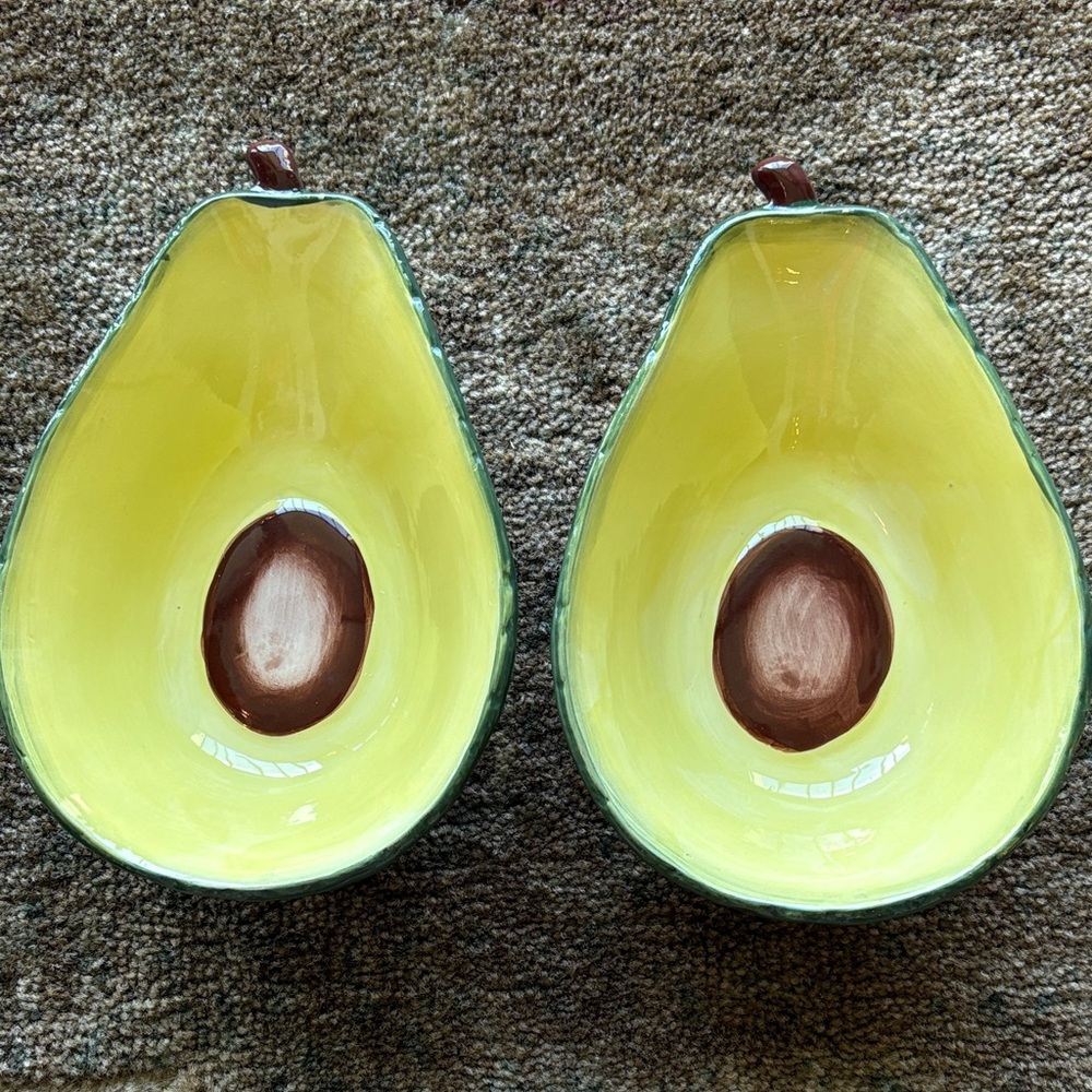 Ashland Avocado-Shaped Dinnerware Set - Green and Yellow